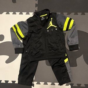 Nike Sweat suit for toddlers